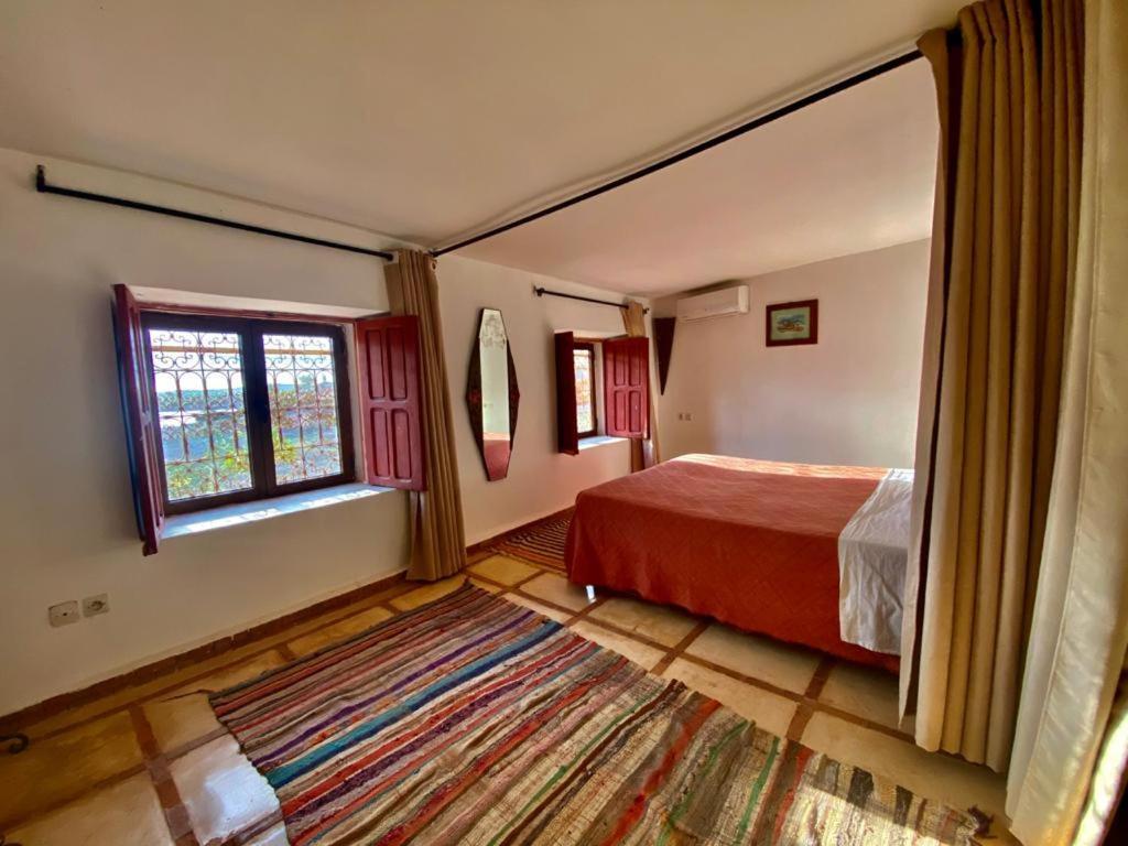 Couette-café Relais Esmeralda 3*