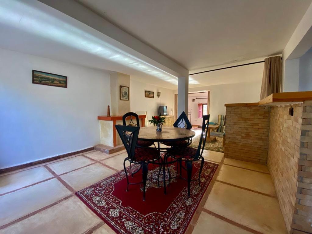 فندق مبيت وإفطار Relais Esmeralda 3*