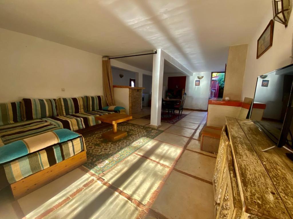 Relais Esmeralda فندق مبيت وإفطار